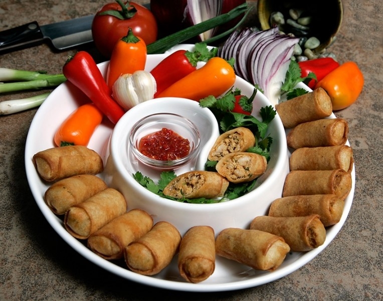 BUFFALO CHICKEN SPRING ROLLS