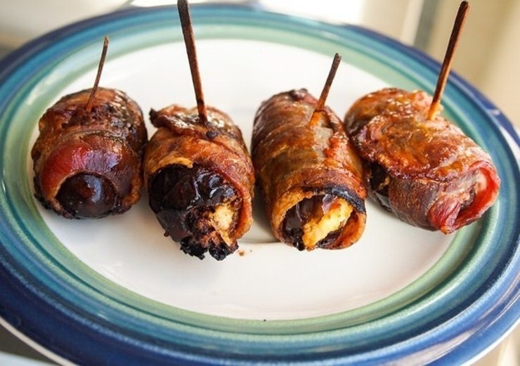 bacon-wrapped-dates-with-goats-cheese-and-rosemary