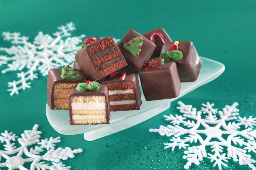 bonus-dessert-holiday-chocolate-petit-fours