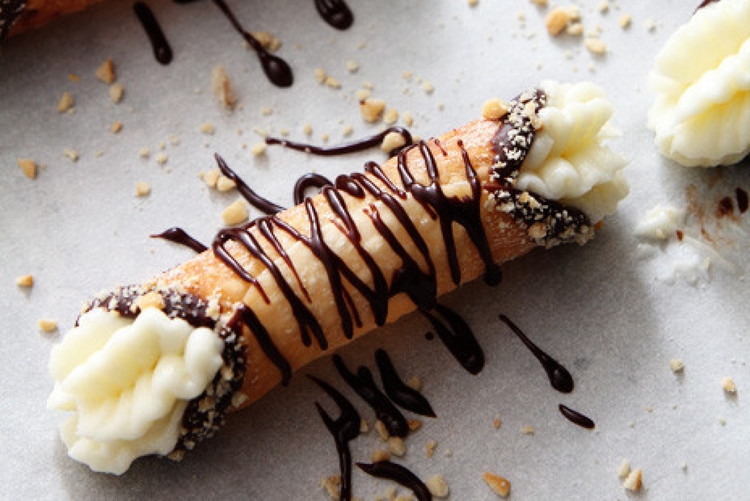 Cannoli's