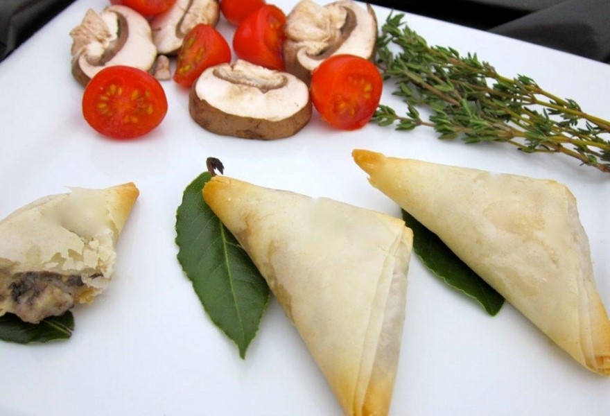 creamy-mushroom-triangles