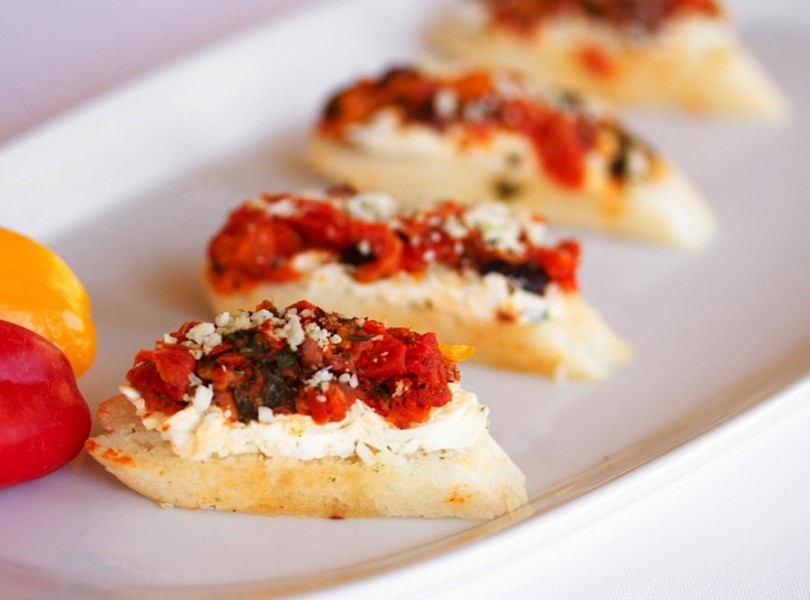 roasted-yellow-pepper-bruschetta