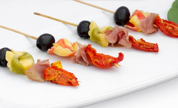 antipasto-kabob-with-prosciutto