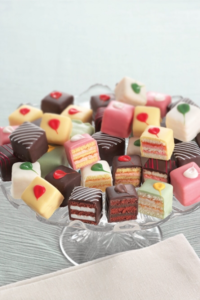 Traditional Petit Fours | Best Traditional Petit Four Cakes Online