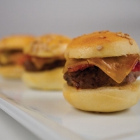 Mini Burger with Bacon & Cheddar Cheese
