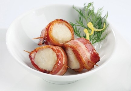Scallops Wrapped in Bacon (Lightly Breaded)